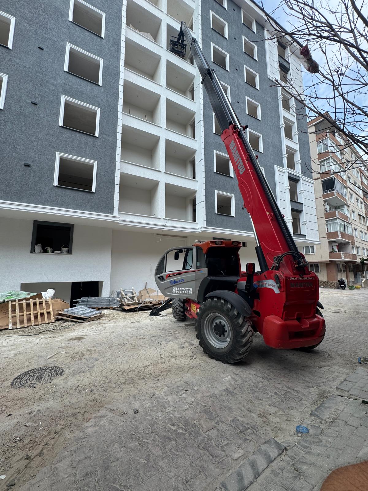 Manitou kiralama Esenyurt - teleskopik yükleyici